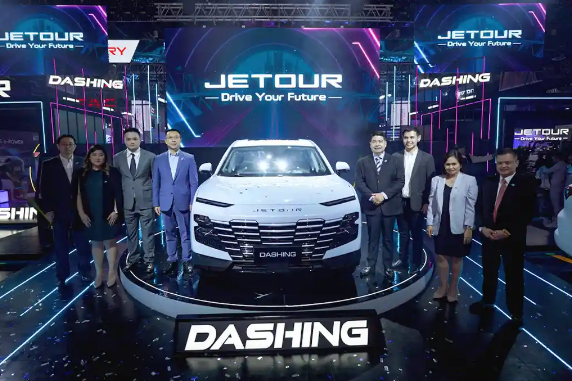 JETOUR brand visual showcasing global automotive innovation